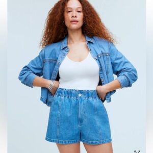 NWT Madewell Denim Pull-On Paperbag Shorts in Bunten Wash, size 24